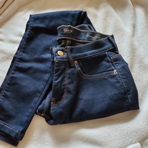 Curve Appeal Essential Skinny Jean's Size 4 NEW!